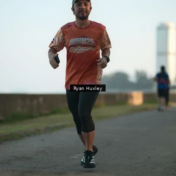 Runner Photo 6084801