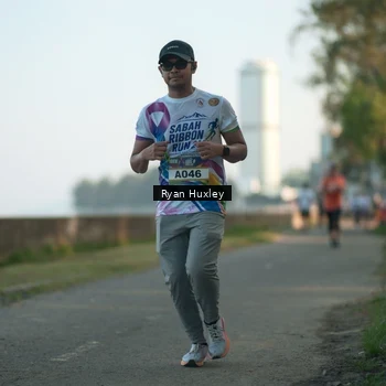 Runner Photo 6084835
