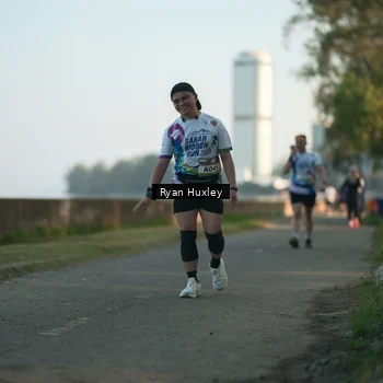 Runner Photo 6084846
