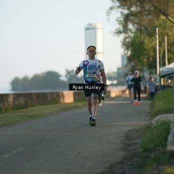 Runner Photo 6084849