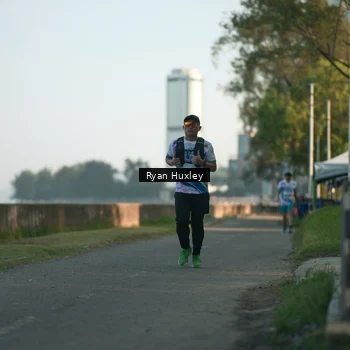 Runner Photo 6084894