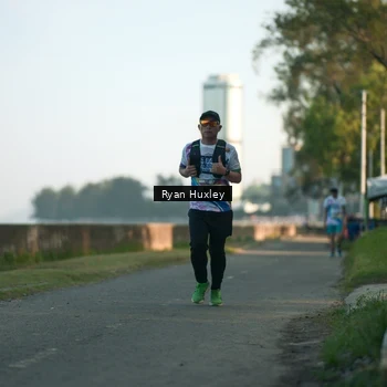 Runner Photo 6084896