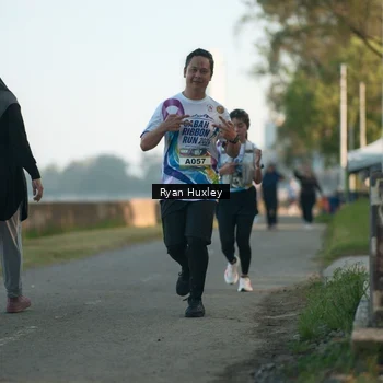 Runner Photo 6084912