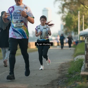 Runner Photo 6084913