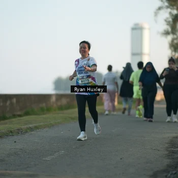 Runner Photo 6084925