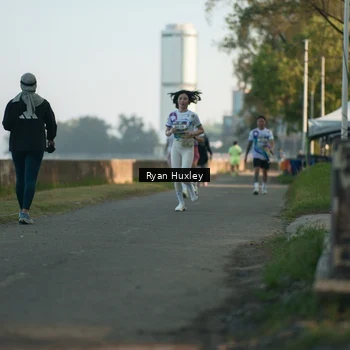 Runner Photo 6084932
