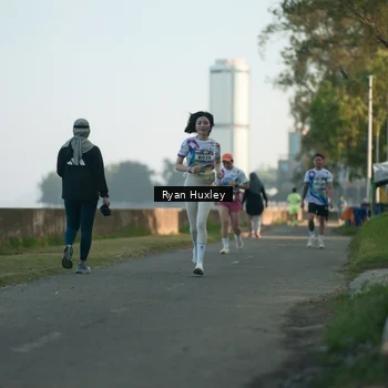 Runner Photo 6084934