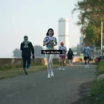 Runner Photo 6084936