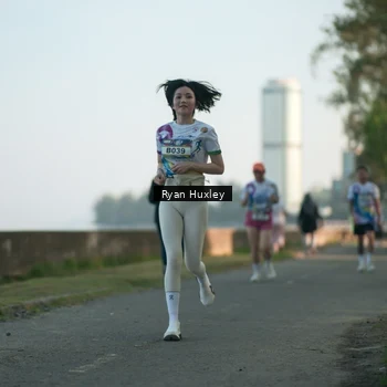 Runner Photo 6084942