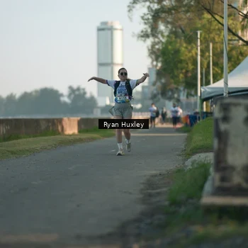 Runner Photo 6084980