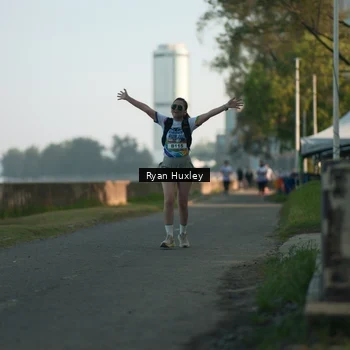 Runner Photo 6084987