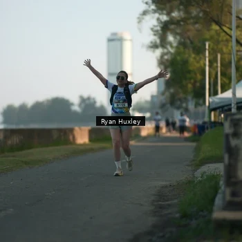 Runner Photo 6084990