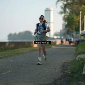 Runner Photo 6084991