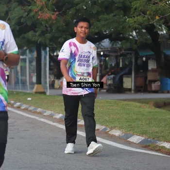 Runner Photo 6085000