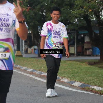 Runner Photo 6085012