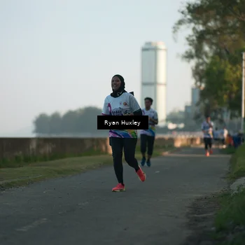 Runner Photo 6085016
