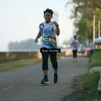 Runner Photo 6085025