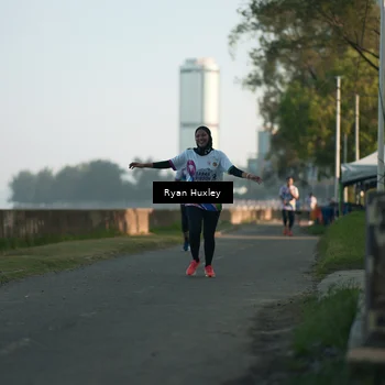 Runner Photo 6085027