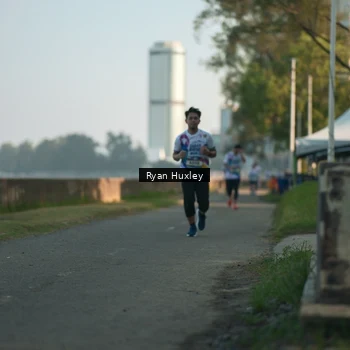 Runner Photo 6085028