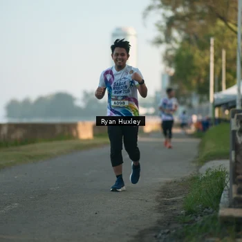 Runner Photo 6085032
