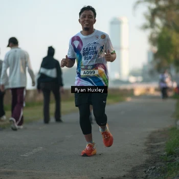Runner Photo 6085036