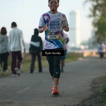 Runner Photo 6085039