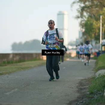 Runner Photo 6085045