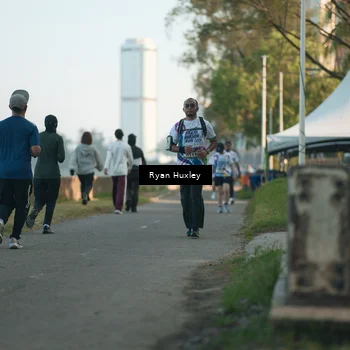 Runner Photo 6085051