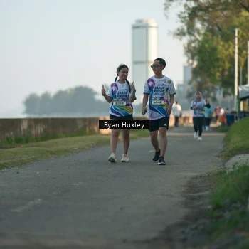 Runner Photo 6085064