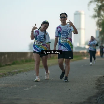 Runner Photo 6085071