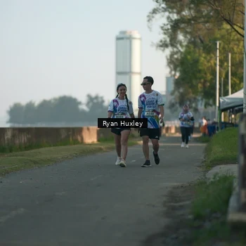 Runner Photo 6085077