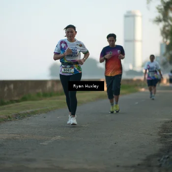 Runner Photo 6085123