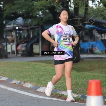 Runner Photo 6085125