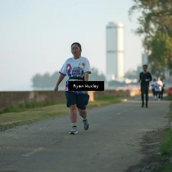 Runner Photo 6085135