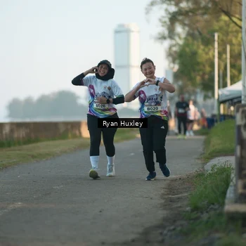 Runner Photo 6085152