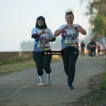 Runner Photo 6085153