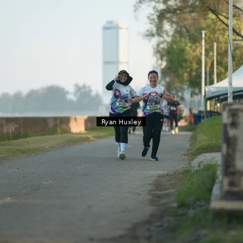Runner Photo 6085157