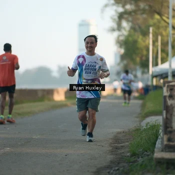 Runner Photo 6085175