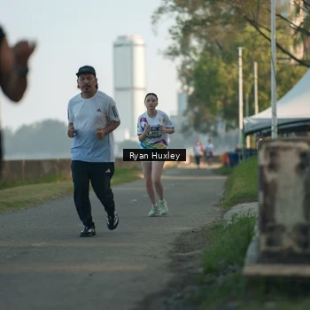 Runner Photo 6085200