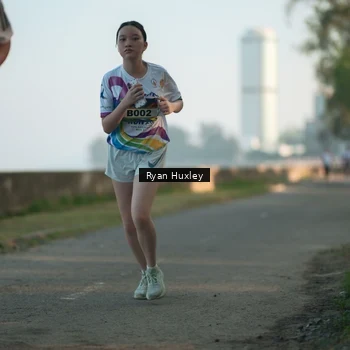 Runner Photo 6085210