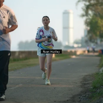 Runner Photo 6085212
