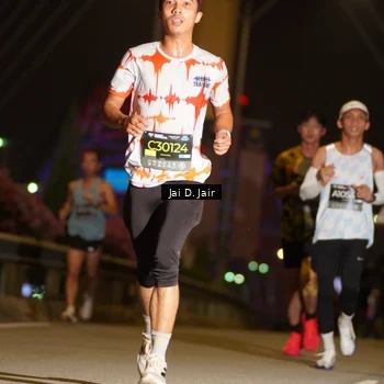 Runner Photo 6085229