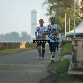 Runner Photo 6085252