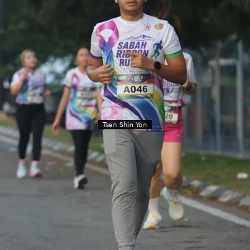Runner Photo 6085312