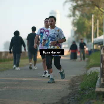Runner Photo 6085318