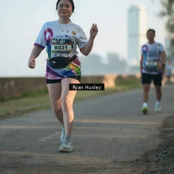 Runner Photo 6085332