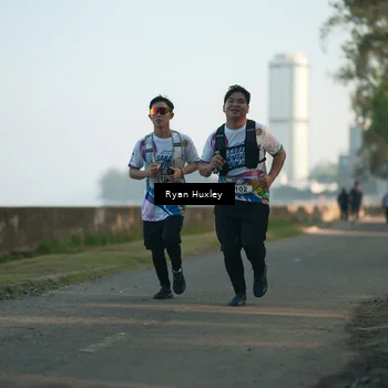 Runner Photo 6085353