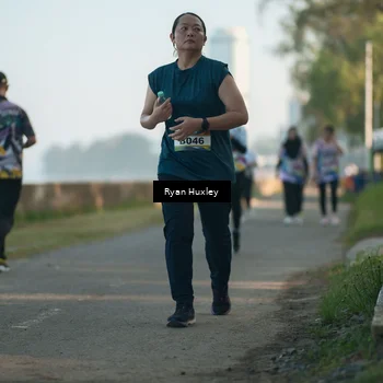 Runner Photo 6085428