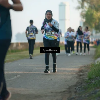 Runner Photo 6085429