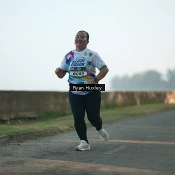 Runner Photo 6085515